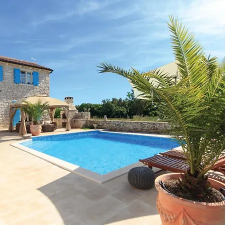 Casa de Férias Luxurious In Hrboki